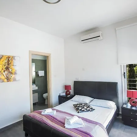 Villa Chloe Aq Cv614 * Protarász